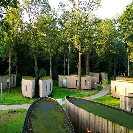 Romantic Nature Escape *