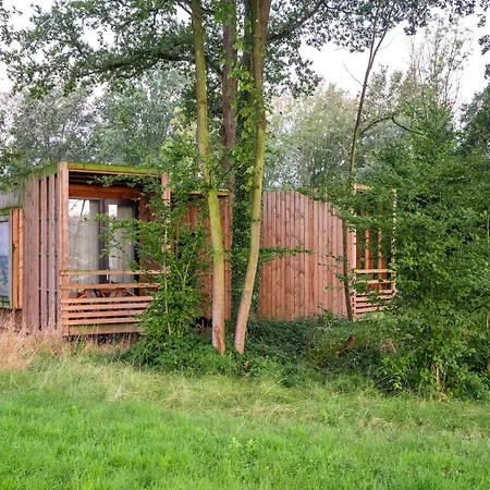 Romantic Nature Escape *